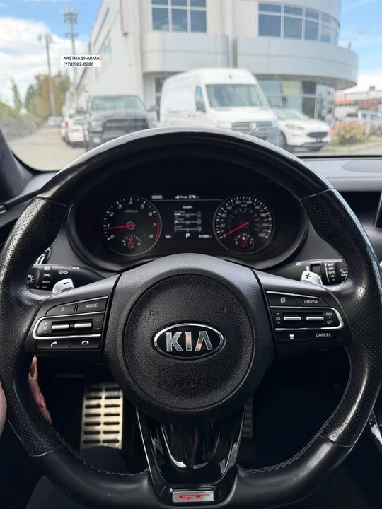 2018 Kia Stinger GT - Image 10 of 16