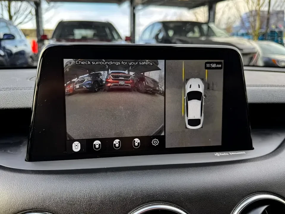 2018 Kia Stinger GT - Image 17 of 19