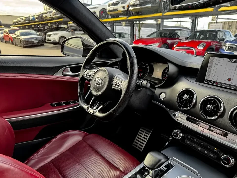 2018 Kia Stinger GT - Image 11 of 19