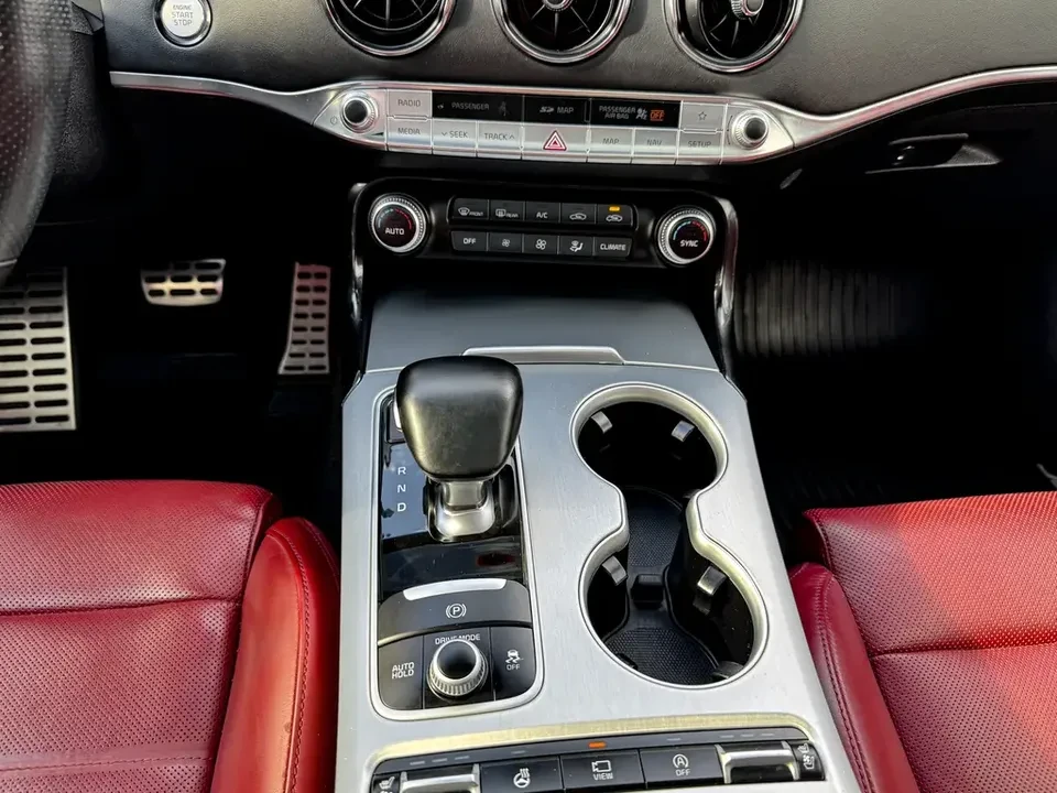 2018 Kia Stinger GT - Image 19 of 19