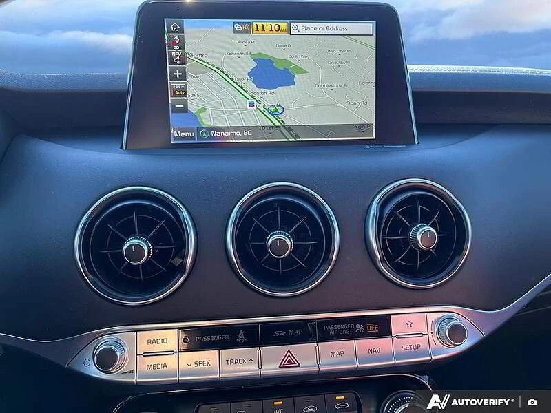 2018 Kia Stinger GT - Image 16 of 20