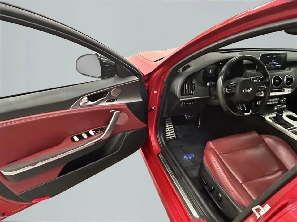 2018 Kia Stinger GT - Image 9 of 20