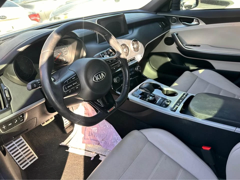 2018 Kia Stinger GT - Image 15 of 17