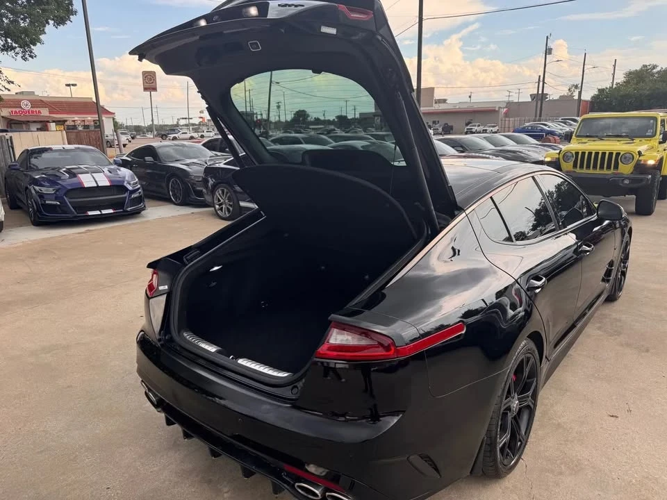 2018 Kia Stinger GT - Image 17 of 19