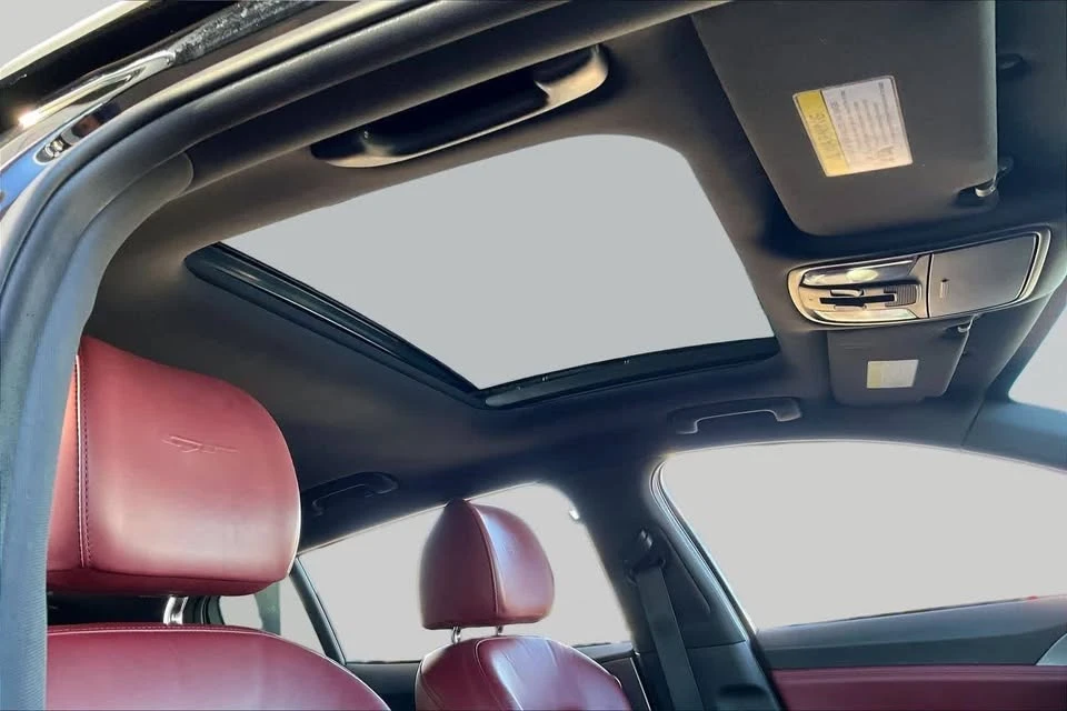 2018 Kia Stinger GT - Image 6 of 13
