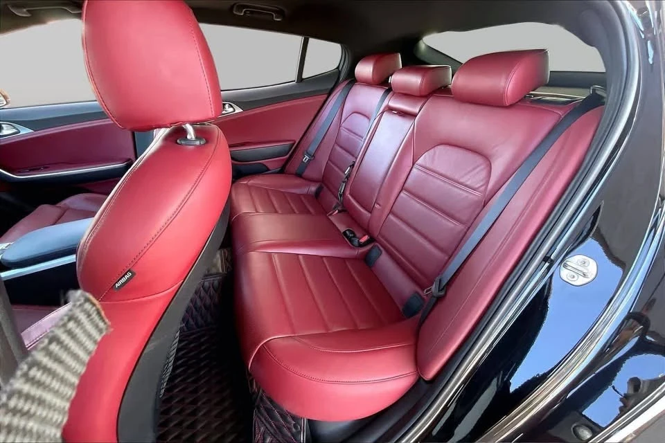 2018 Kia Stinger GT - Image 8 of 13