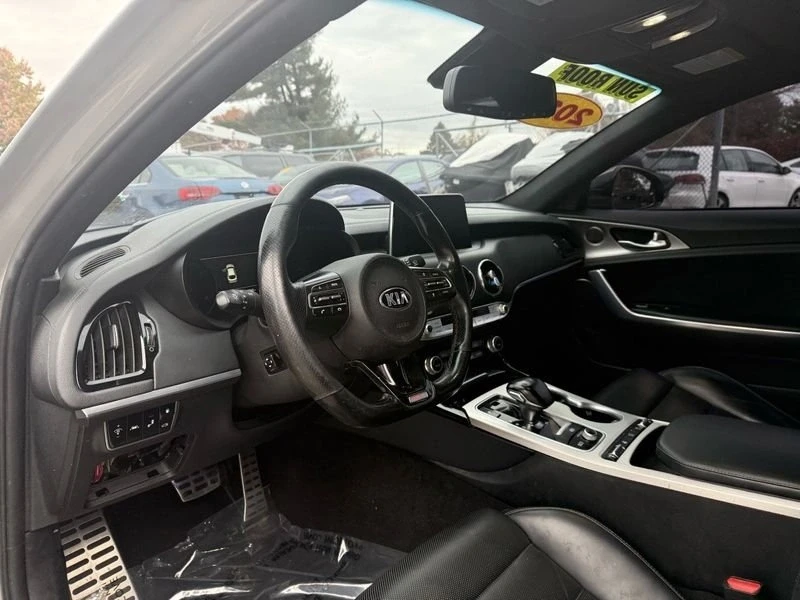 2018 Kia Stinger GT - Image 11 of 13
