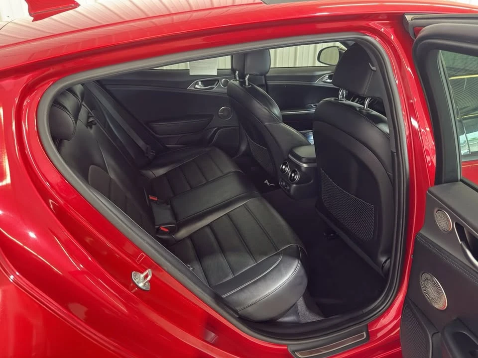 2018 Kia Stinger GT - Image 18 of 20