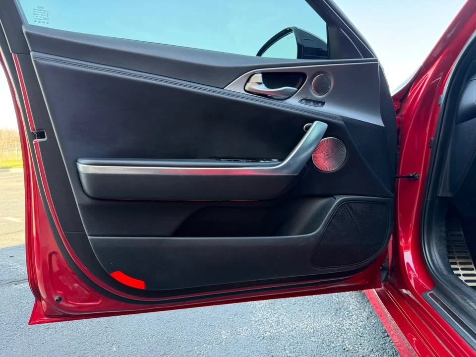 2018 Kia Stinger GT - Image 10 of 20