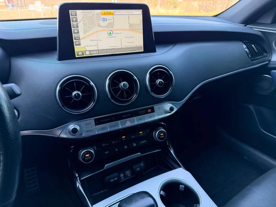 2018 Kia Stinger GT - Image 12 of 20