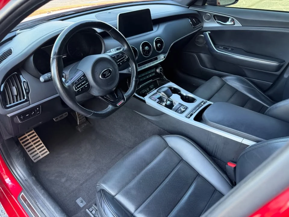 2018 Kia Stinger GT - Image 11 of 20