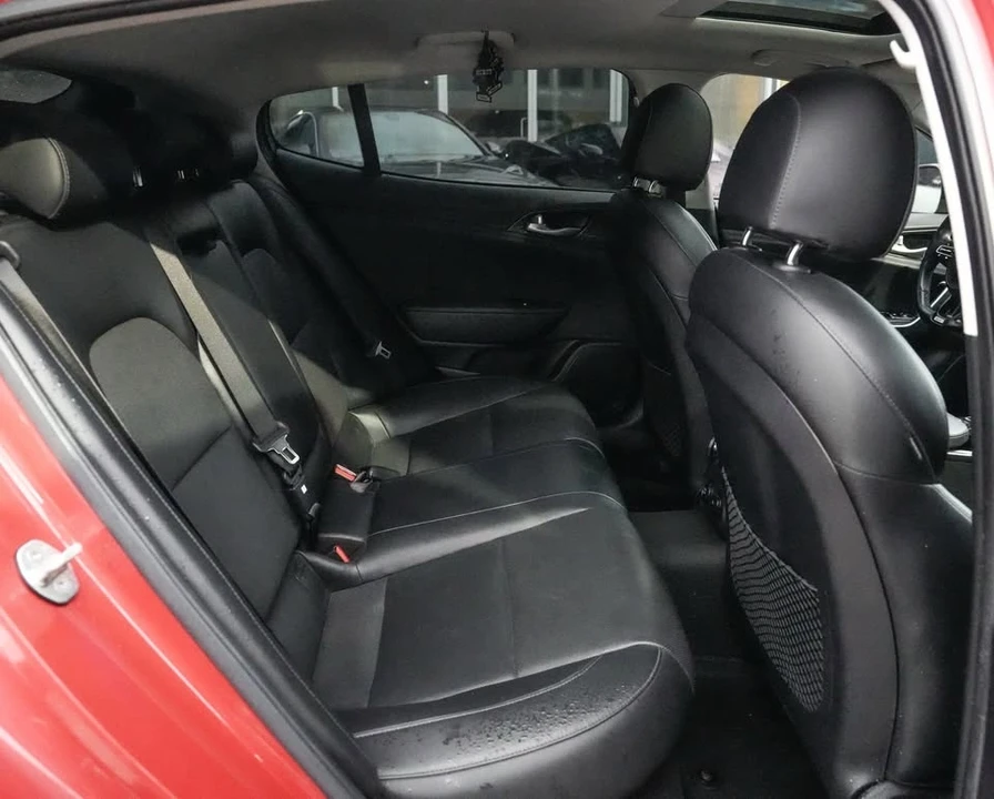 2018 Kia Stinger GT - Image 12 of 20