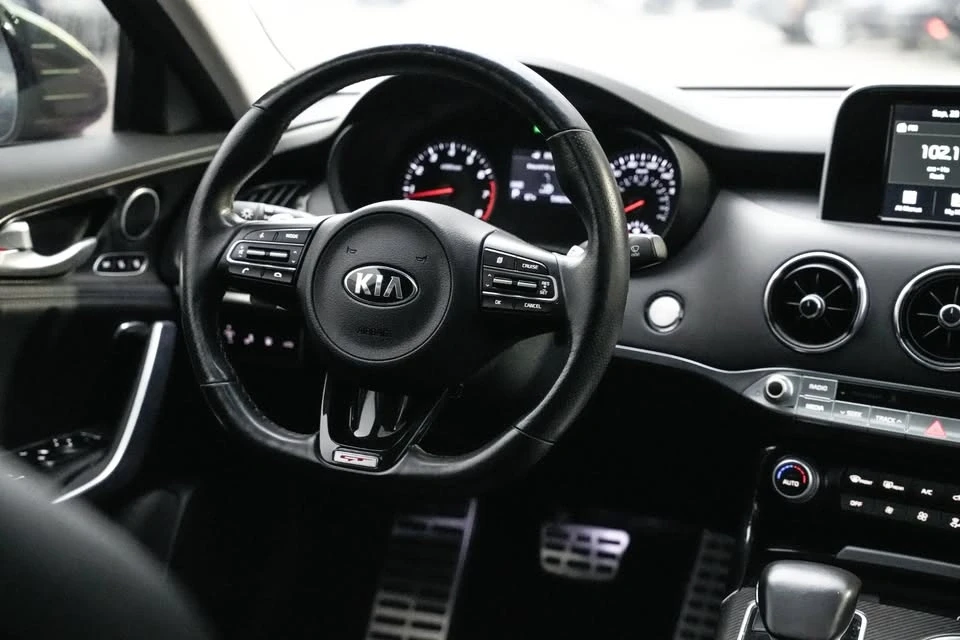 2018 Kia Stinger GT - Image 19 of 19