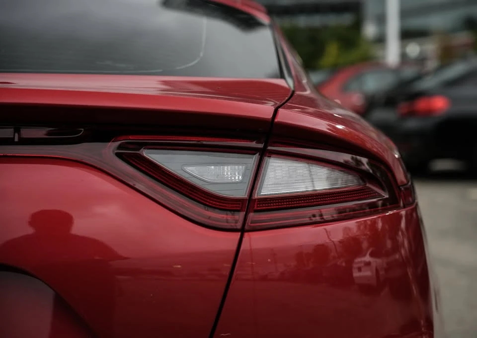 2018 Kia Stinger GT - Image 8 of 20