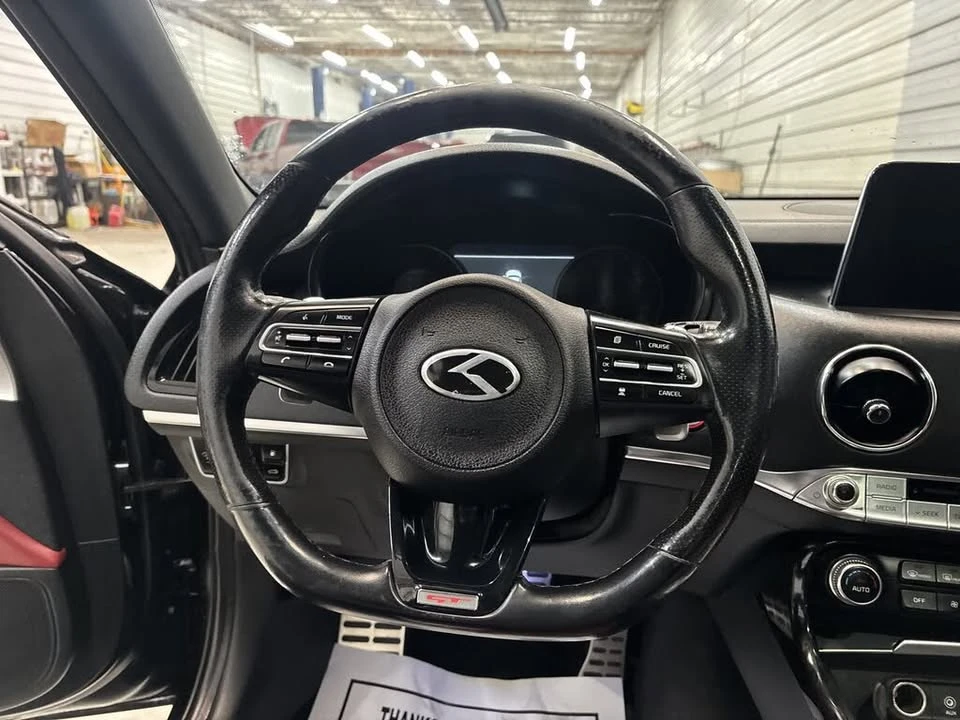 2018 Kia Stinger GT - Image 11 of 19