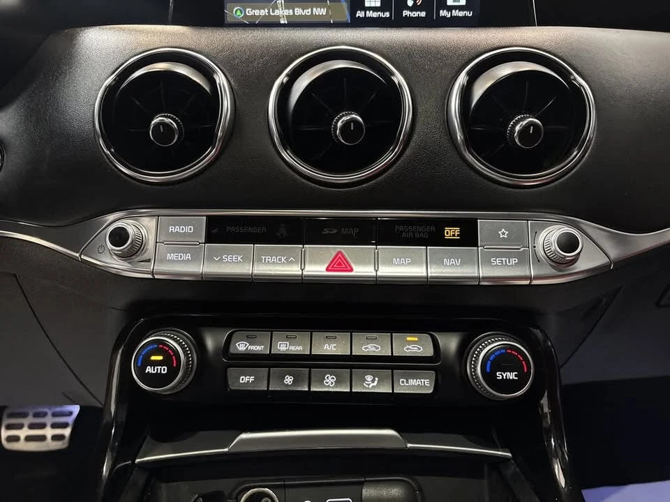 2018 Kia Stinger GT - Image 17 of 19