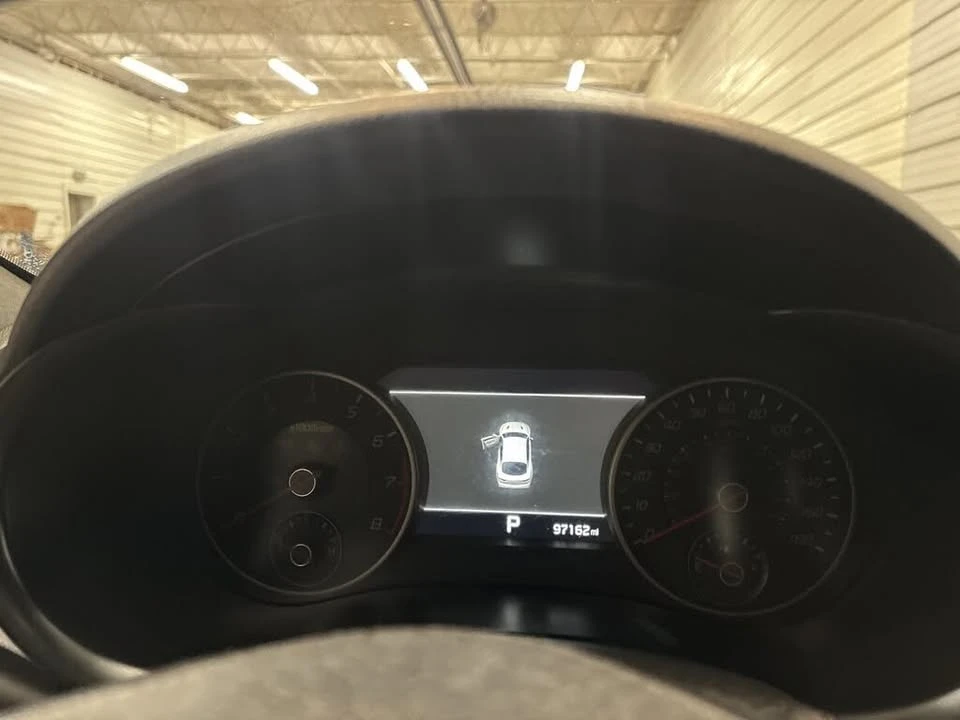 2018 Kia Stinger GT - Image 13 of 19