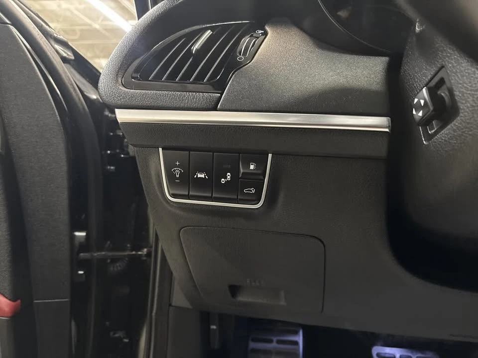 2018 Kia Stinger GT - Image 15 of 20