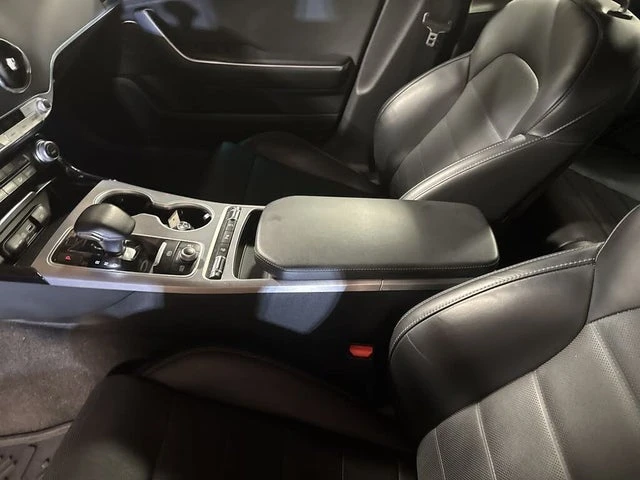 2018 Kia Stinger GT - Image 14 of 20