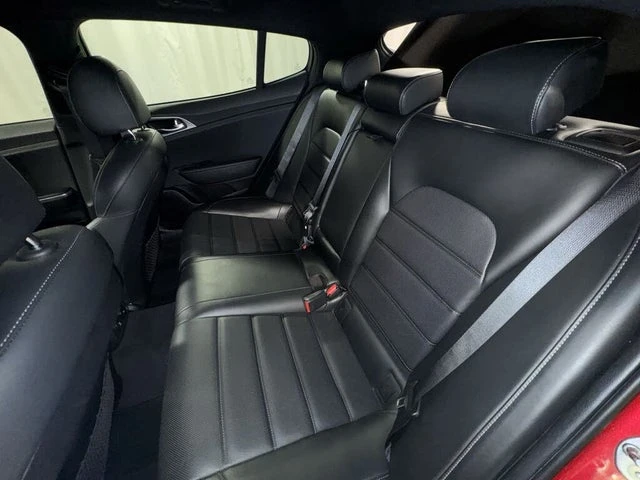 2018 Kia Stinger GT - Image 16 of 20