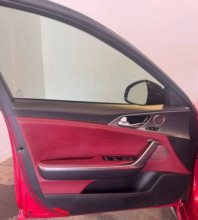 2018 Kia Stinger GT - Image 8 of 19