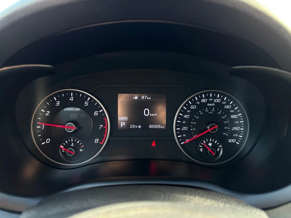 2018 Kia Stinger - Image 7 of 10