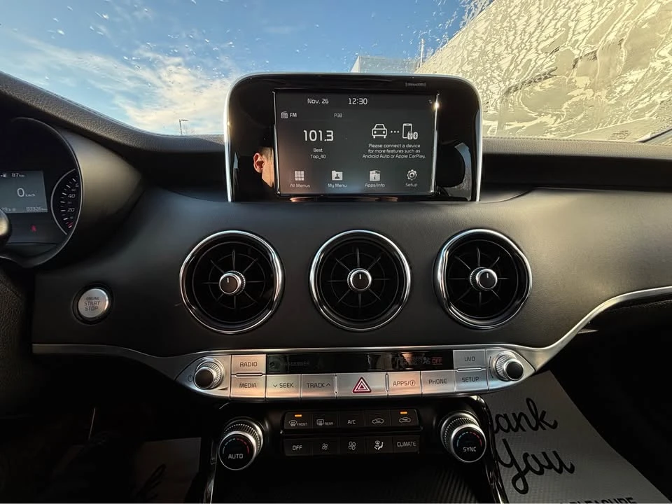 2018 Kia Stinger - Image 5 of 10