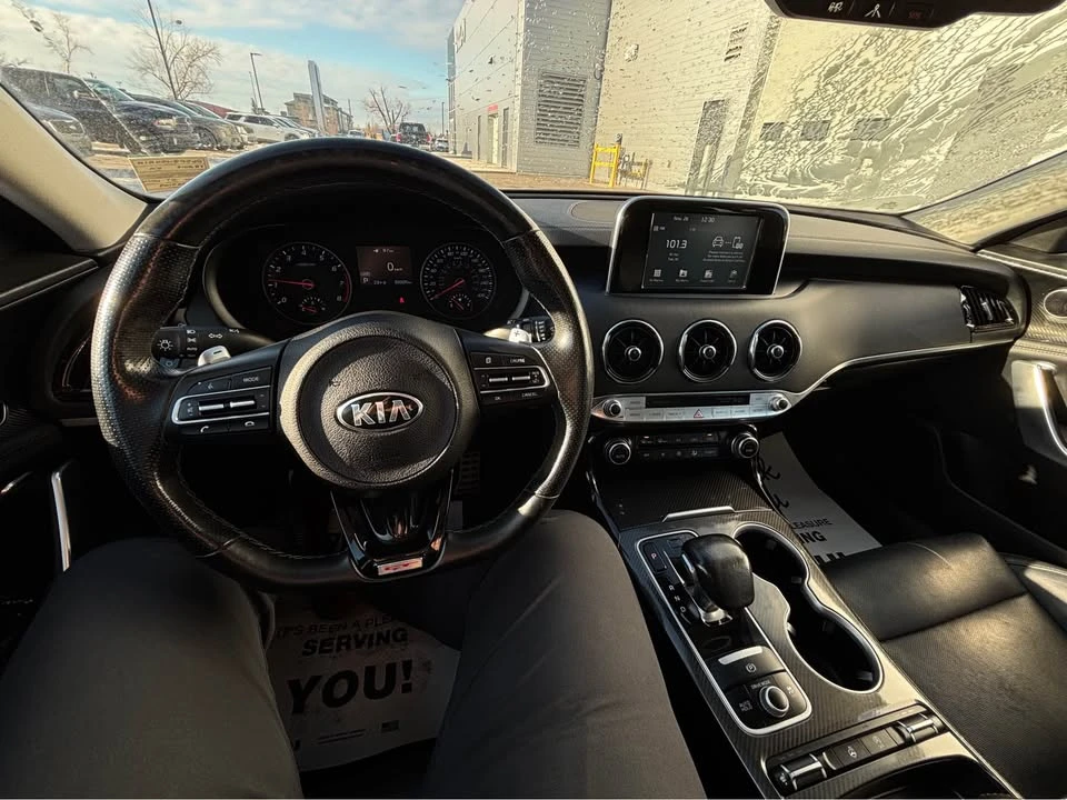 2018 Kia Stinger - Image 3 of 10