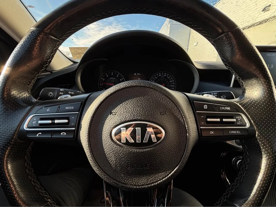 2018 Kia Stinger - Image 6 of 10