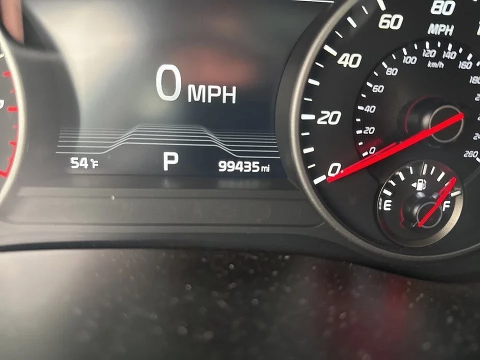 2018 Kia Stinger - Image 8 of 15