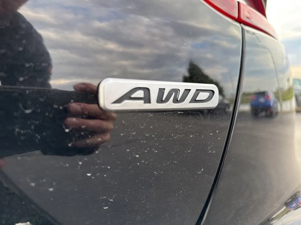 2018 Kia Stinger - Image 2 of 15