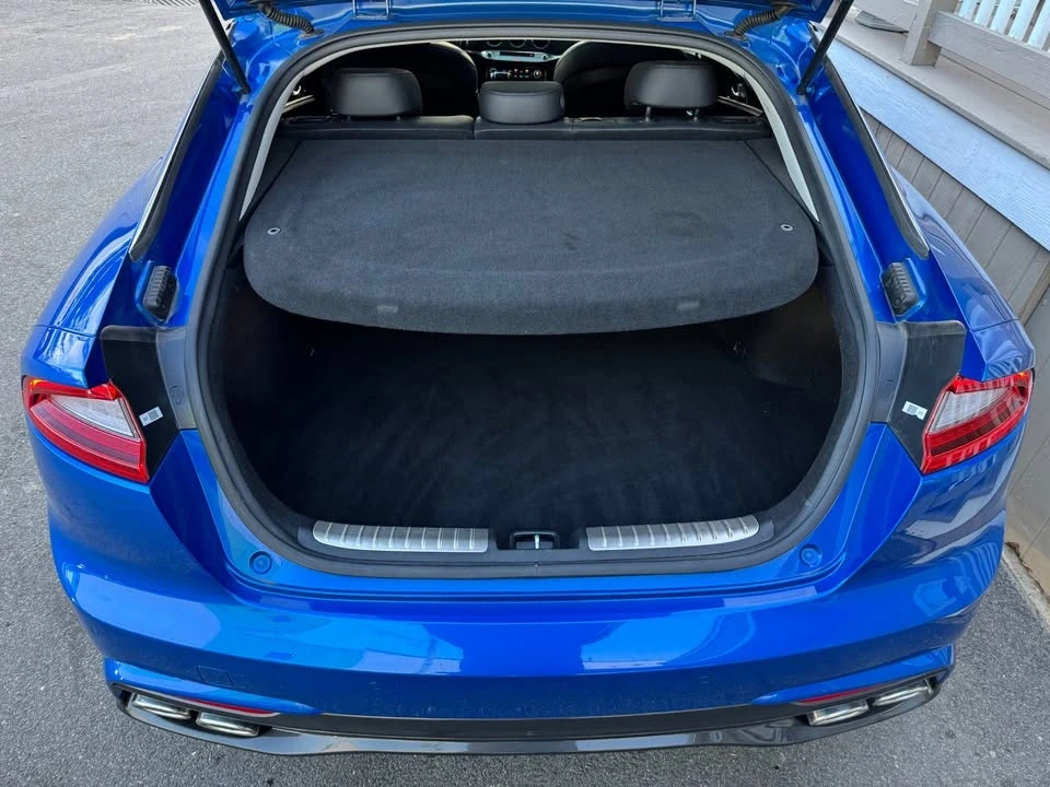 2018 Kia Stinger - Image 18 of 20