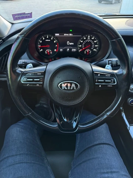 2018 Kia Stinger - Image 13 of 20