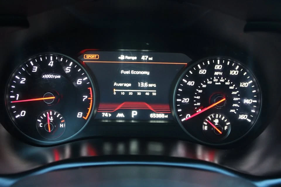 2018 Kia Stinger - Image 12 of 19
