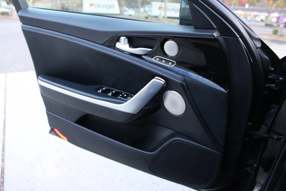 2018 Kia Stinger - Image 7 of 19