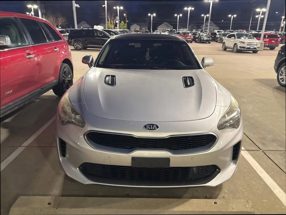 2018 Kia Stinger - Image 5 of 9