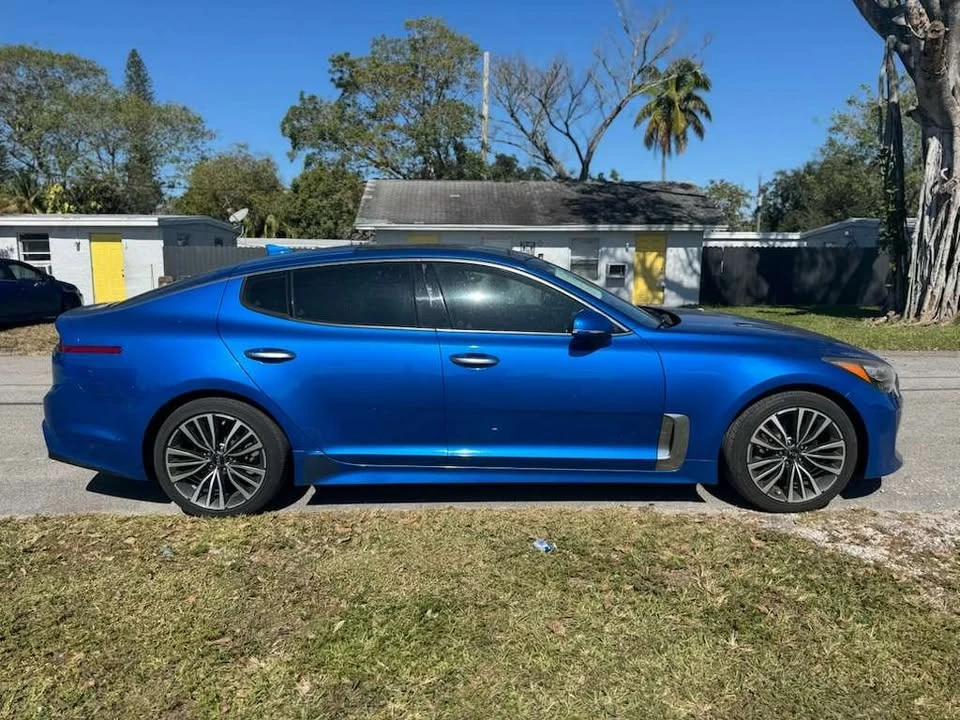 2018 Kia Stinger - Image 8 of 12