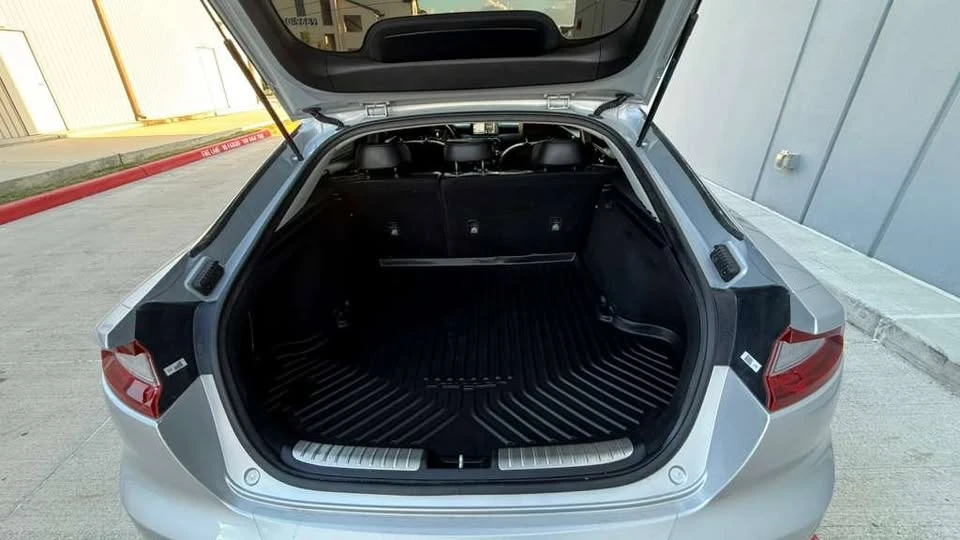 2018 Kia Stinger - Image 7 of 17