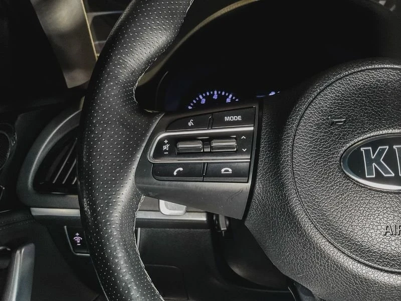 2018 Kia Stinger - Image 14 of 20