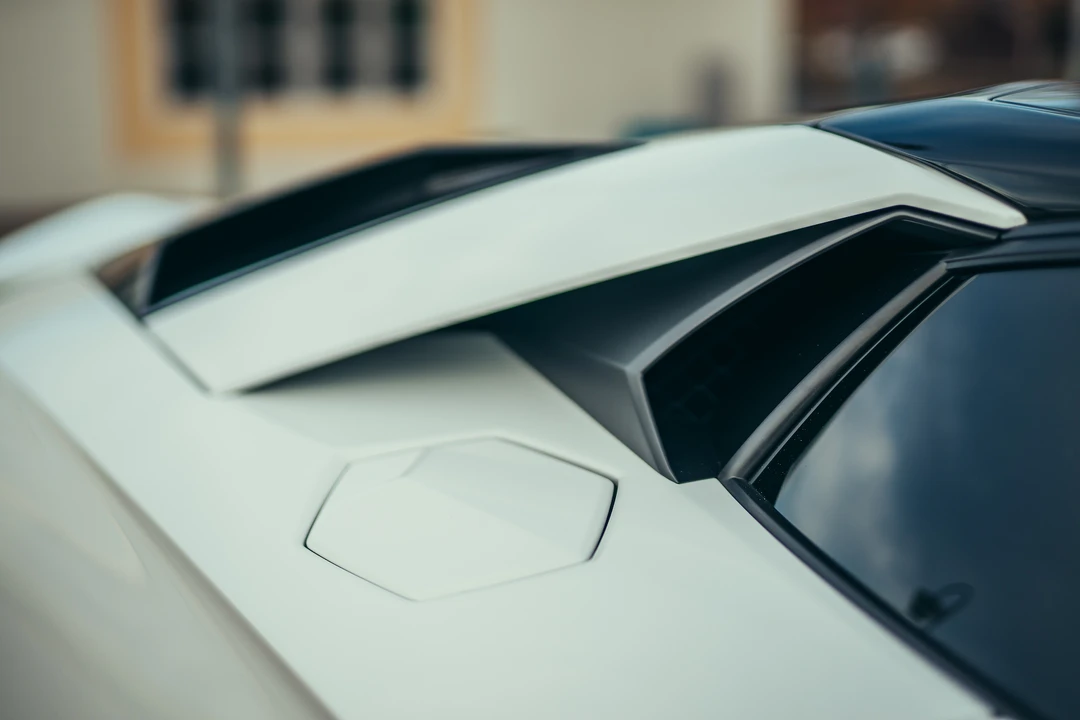 2018 Lamborghini Aventador S LP740-4 - Image 27 of 31