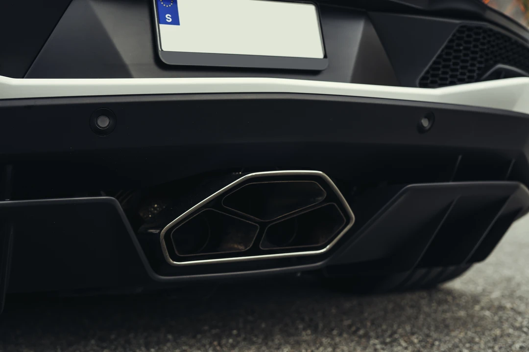 2018 Lamborghini Aventador S LP740-4 - Image 20 of 31