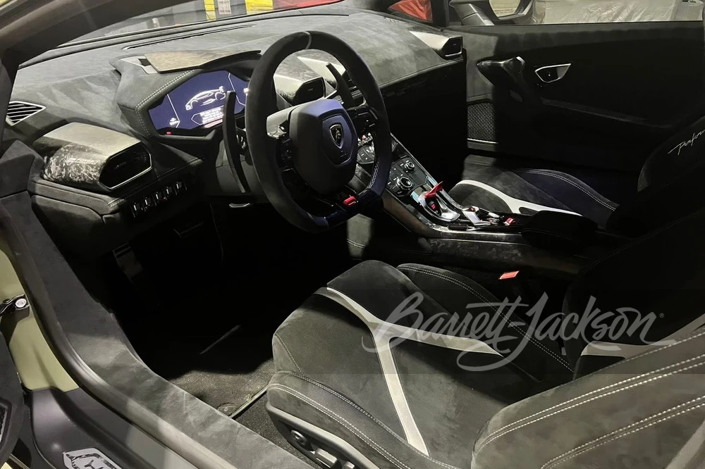 2018 Lamborghini Huracan LP640-4 Performante - Image 3 of 18