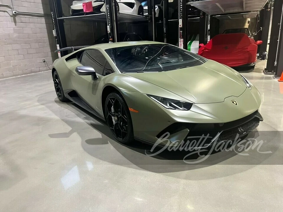 2018 Lamborghini Huracan LP640-4 Performante - Image 15 of 18