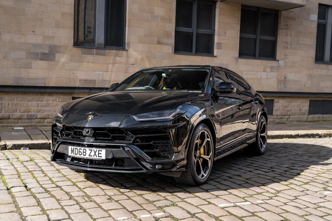 2018 Lamborghini Urus - Image 4 of 31