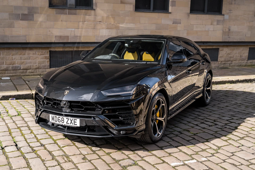 2018 Lamborghini Urus - Image 11 of 31