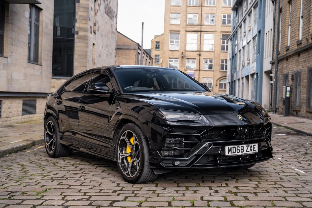 2018 Lamborghini Urus - Image 9 of 31