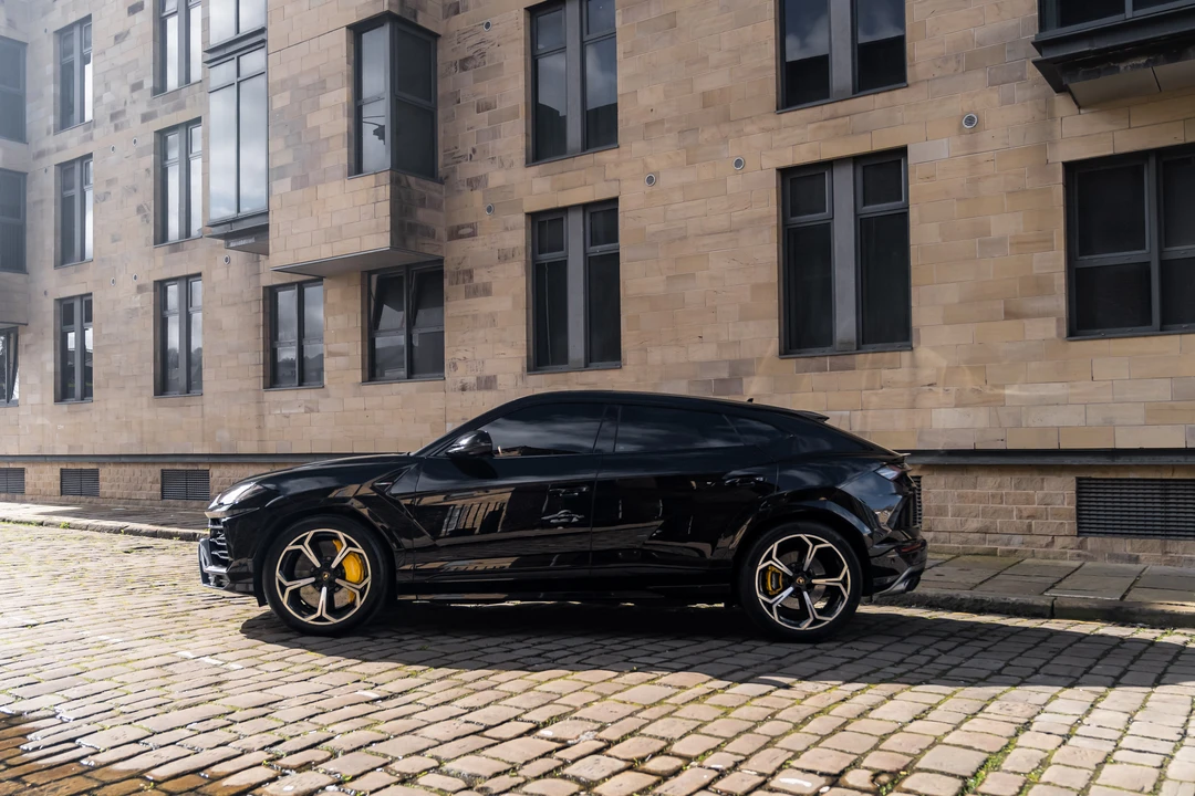 2018 Lamborghini Urus - Image 15 of 31