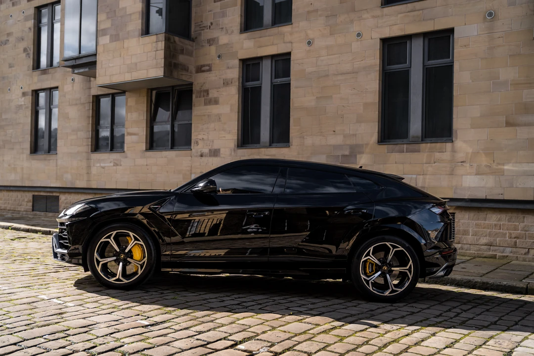 2018 Lamborghini Urus - Image 5 of 31