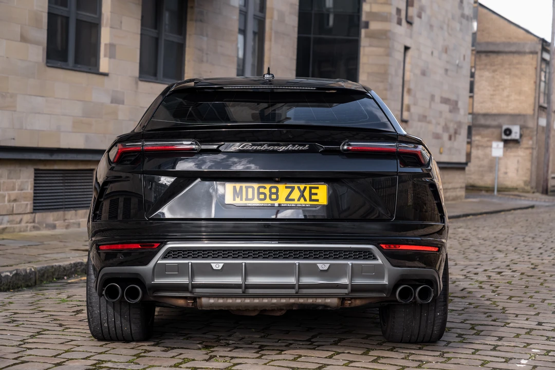 2018 Lamborghini Urus - Image 7 of 31