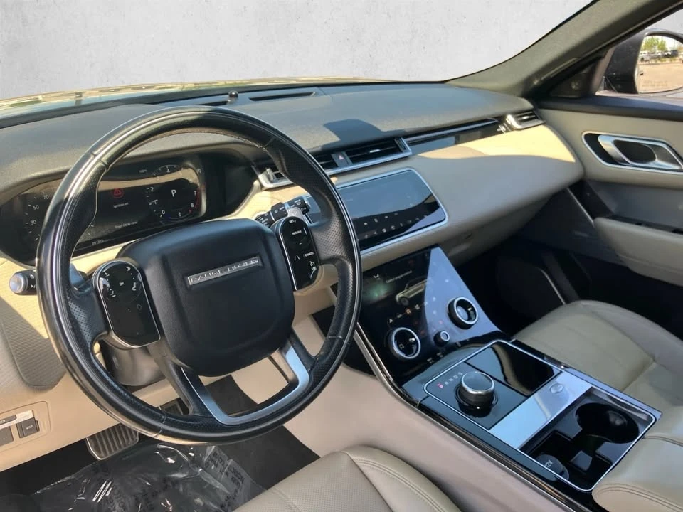 2018 Land Rover Range Rover Velar - Image 10 of 17